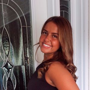 Meet your Posher, Julia